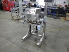 2010 Accutek 6-spindle Retorquer/capper